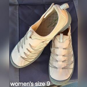 Jambu Beige Women's Sneakers